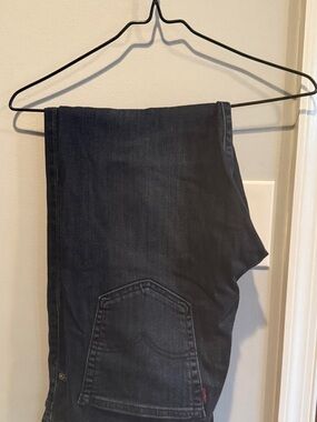 Men’s Levis Distressed 512 Denim Jeans - Classic Pocket Detail